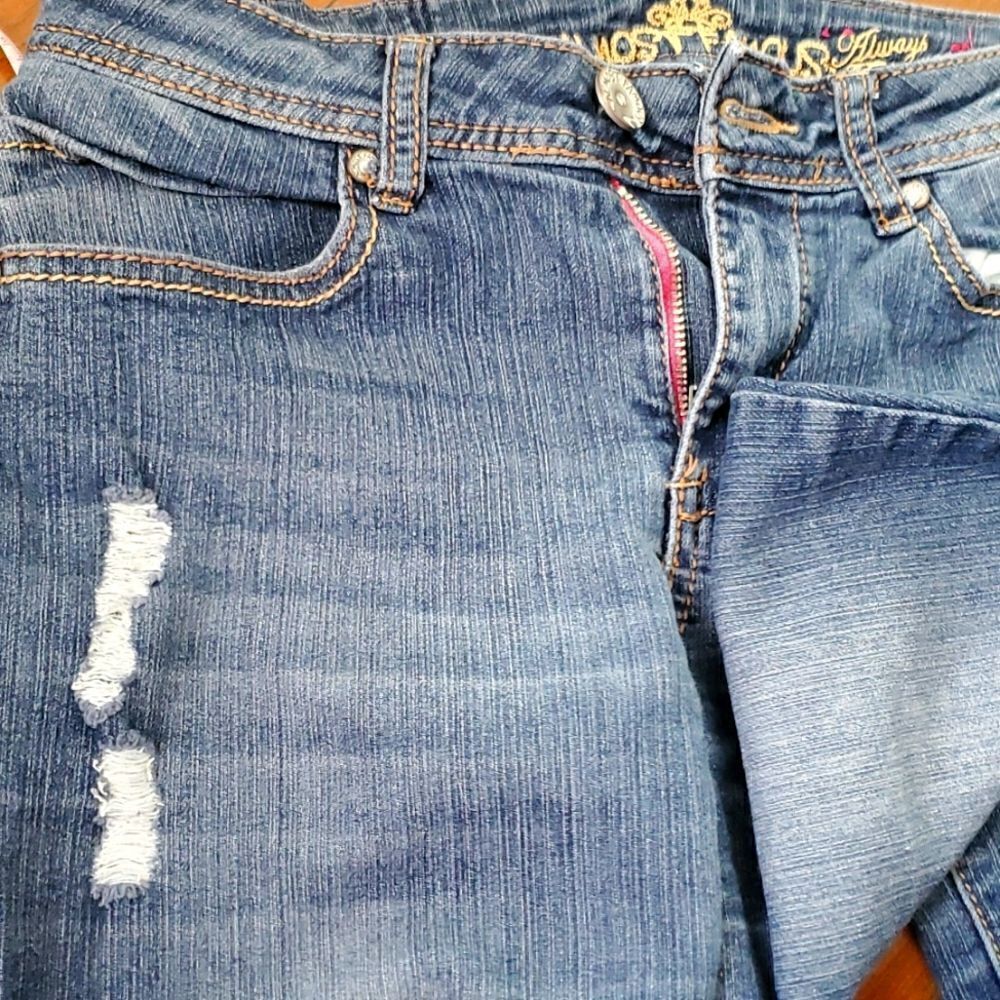 Almost Famous Skinny Jeans  - Picture 5 of 11